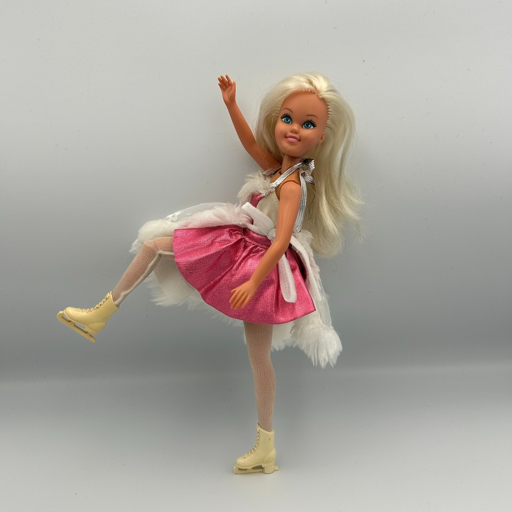 Vintage Tomy Dream Ice‎ Skater Not Barbie Doll 1985 Skate Dancer Bendable